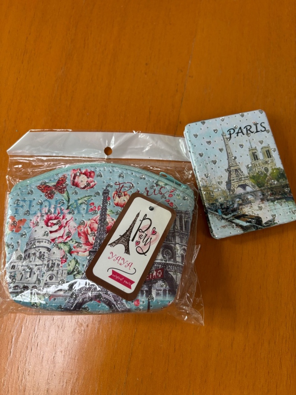 Paris coin purse and  mirror set